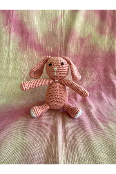 Amigurumi - Taffy the Bunny